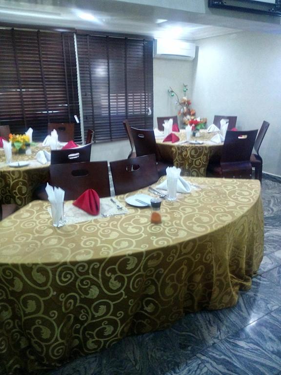 Petrus Hotels Royale Abuja Dış mekan fotoğraf