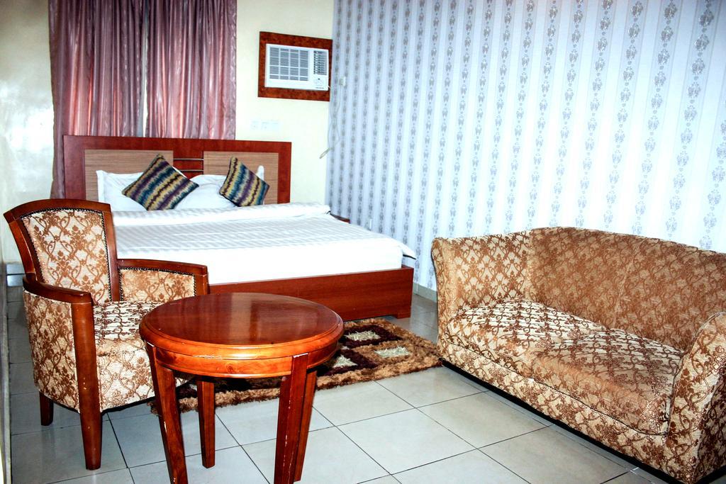 Petrus Hotels Royale Abuja Dış mekan fotoğraf