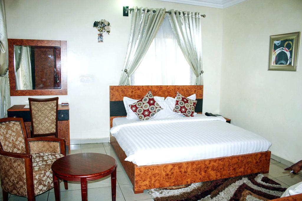 Petrus Hotels Royale Abuja Dış mekan fotoğraf